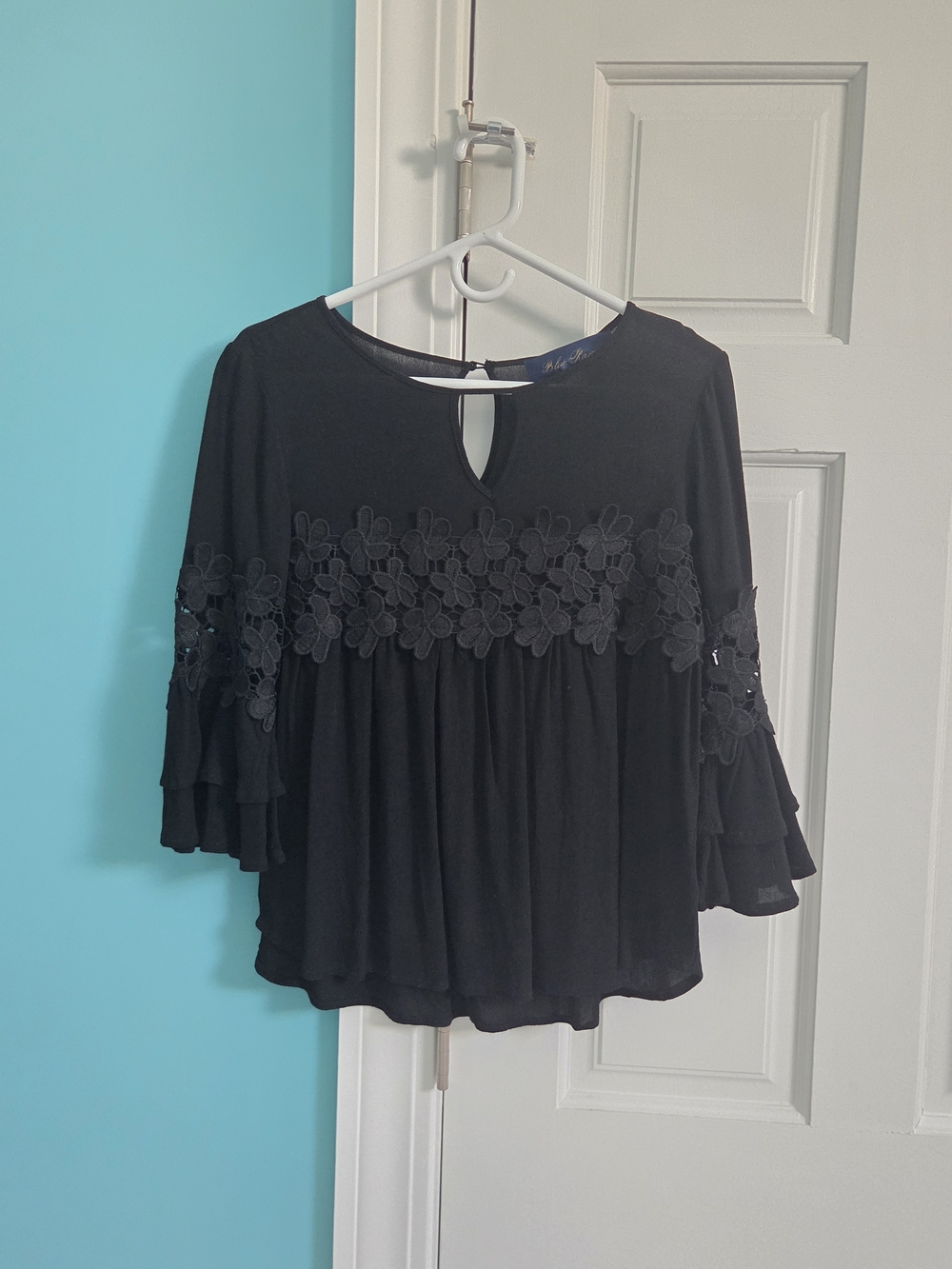 Black Floral Lace Bell-Sleeve Blouse